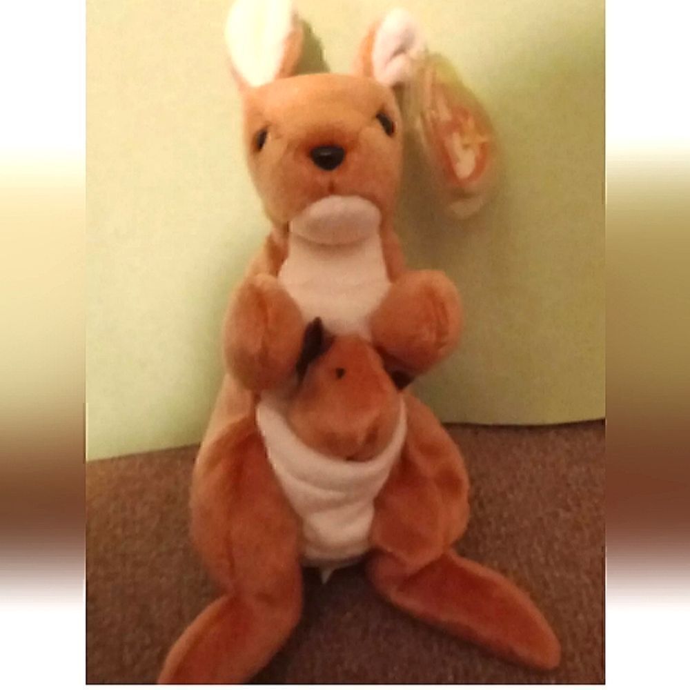 Ty Beanie Babies - Pouch Kangaroo 1996 *RARE, ERRORS* (Excellent, Retired, Baby